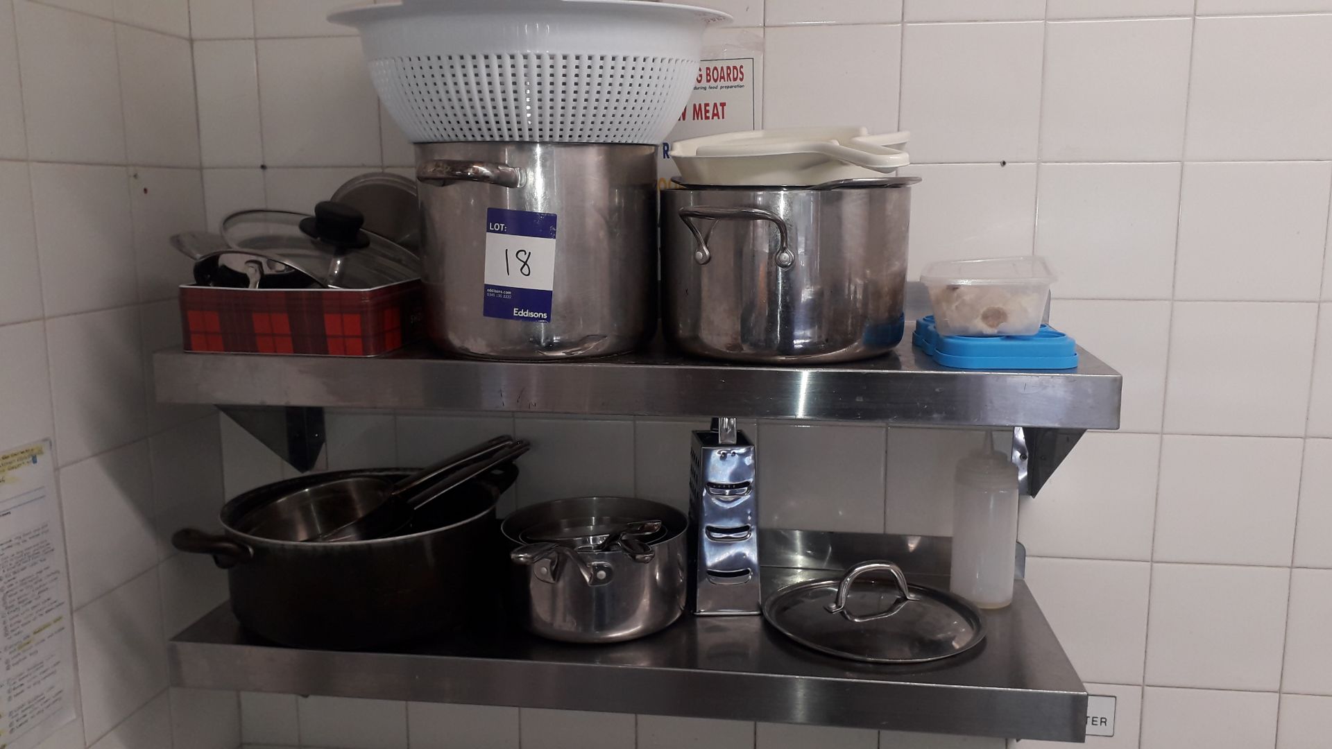 Quantity of Stock Pots, Pans, Mixing Bowls & Pyrex Cookware