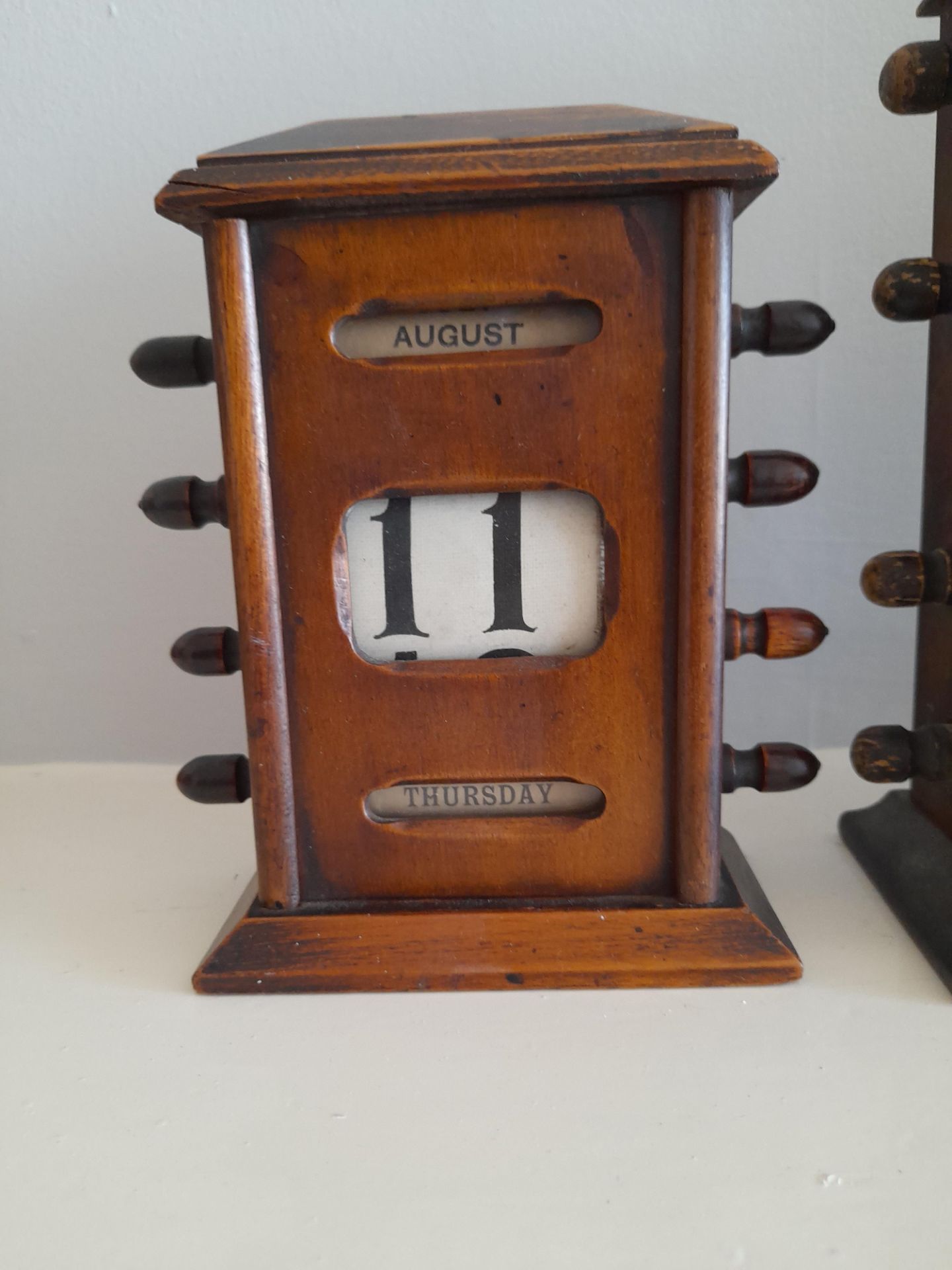 Two wooden desk calendars - Image 4 of 7