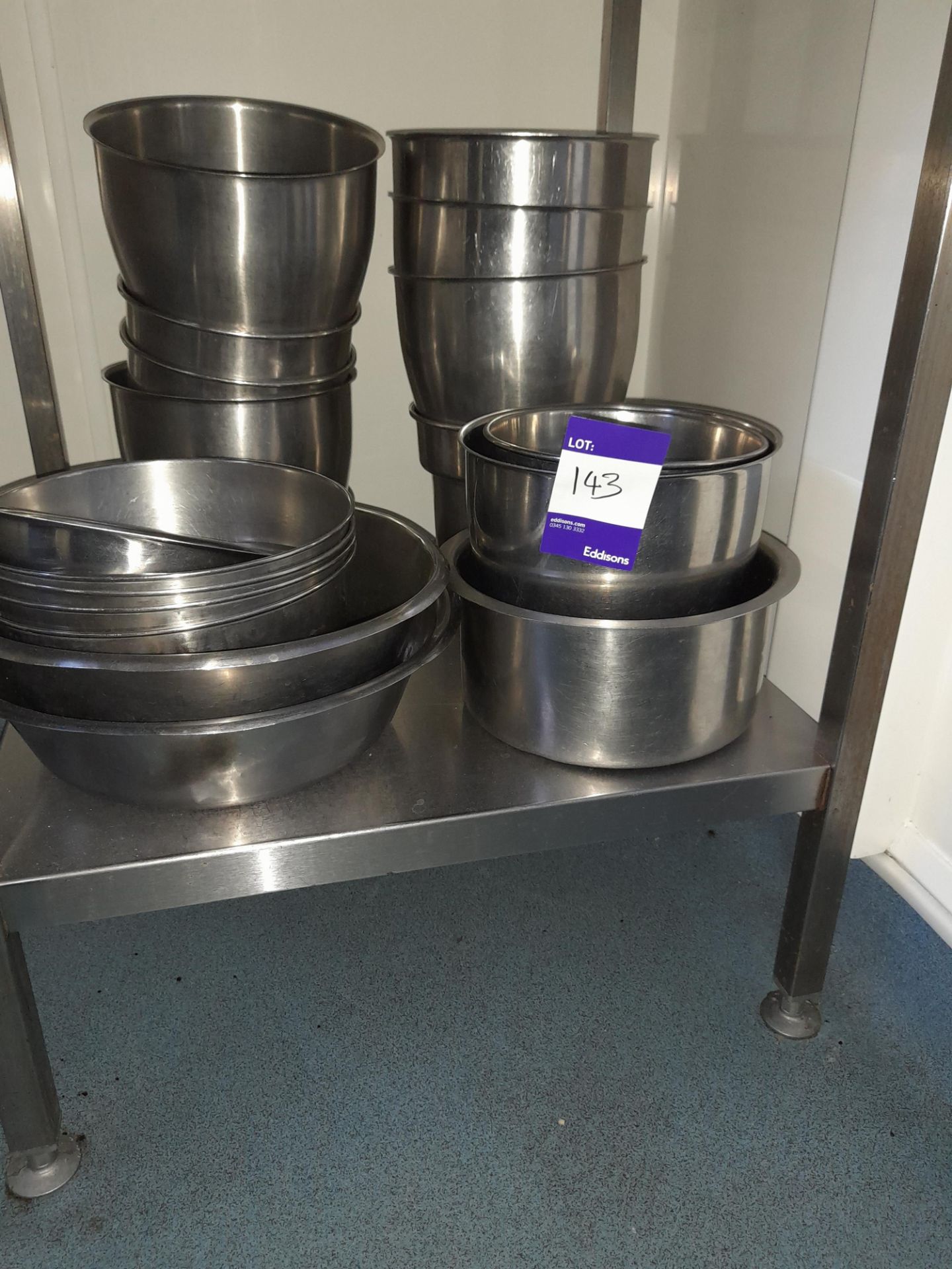 Quantity of utensils & pans - Image 2 of 2