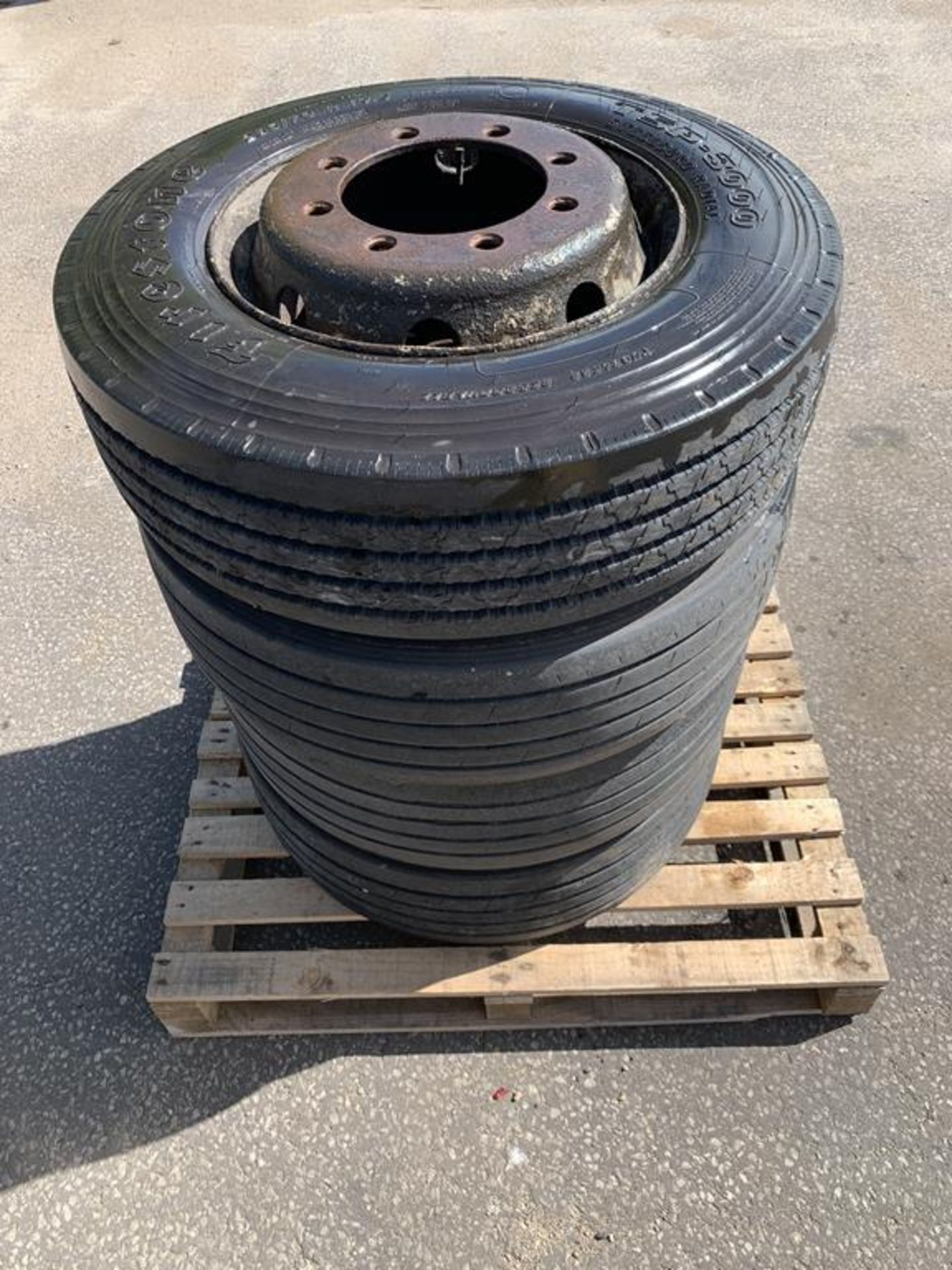 Wheel and tyres: Qty 4 265/70R19. Job Lot