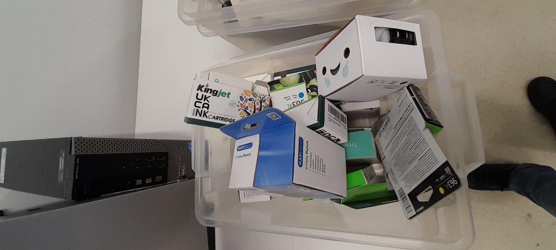 Small Quantity of Office Supplies To Include Ink Cartridges and Hole Punch - Image 2 of 5