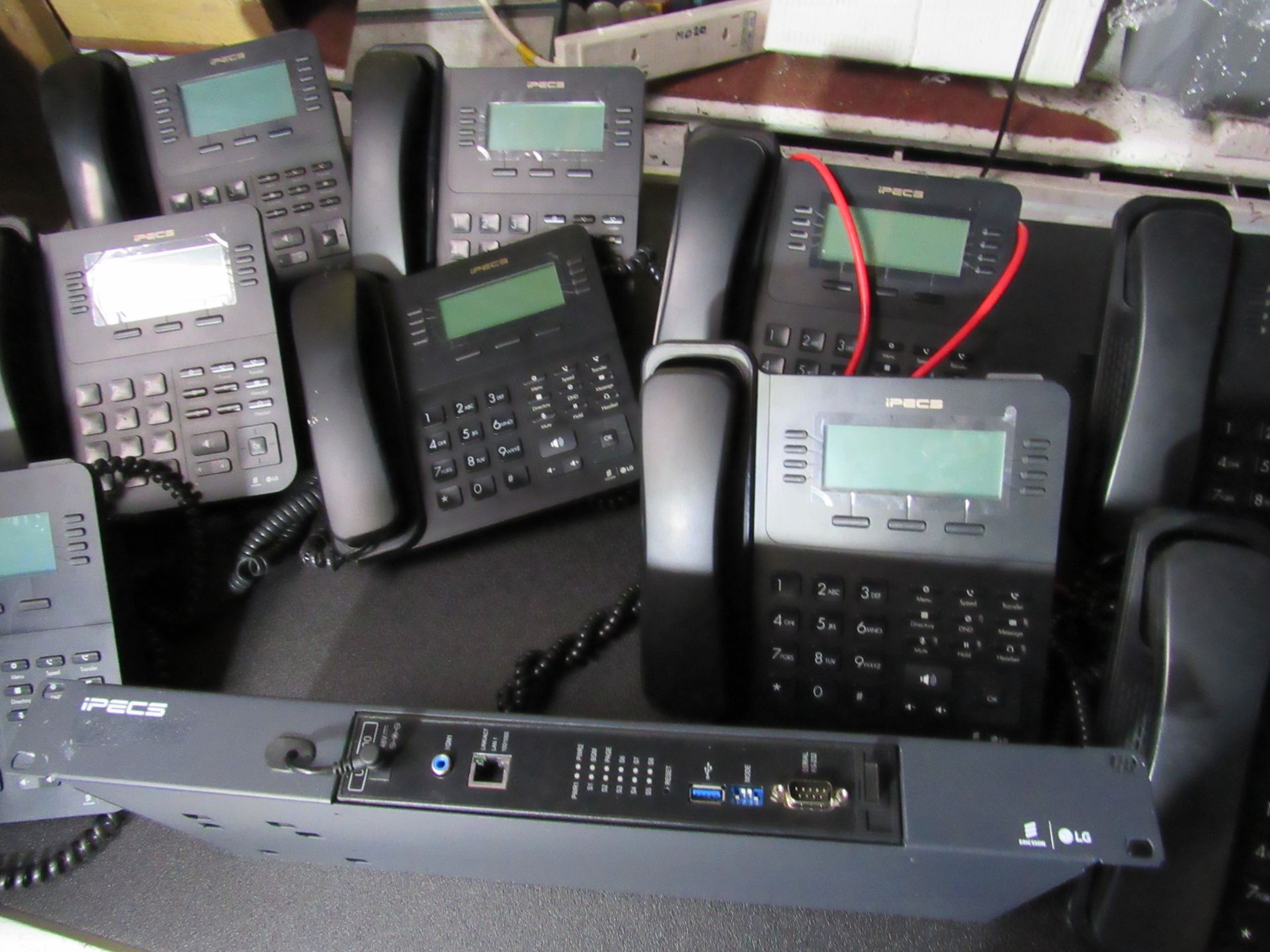 Ericsson LG iPECS Phone system bundle, including 9 LIP-9030 Phones and iPECS 4 line Controller/PBX - Image 6 of 8