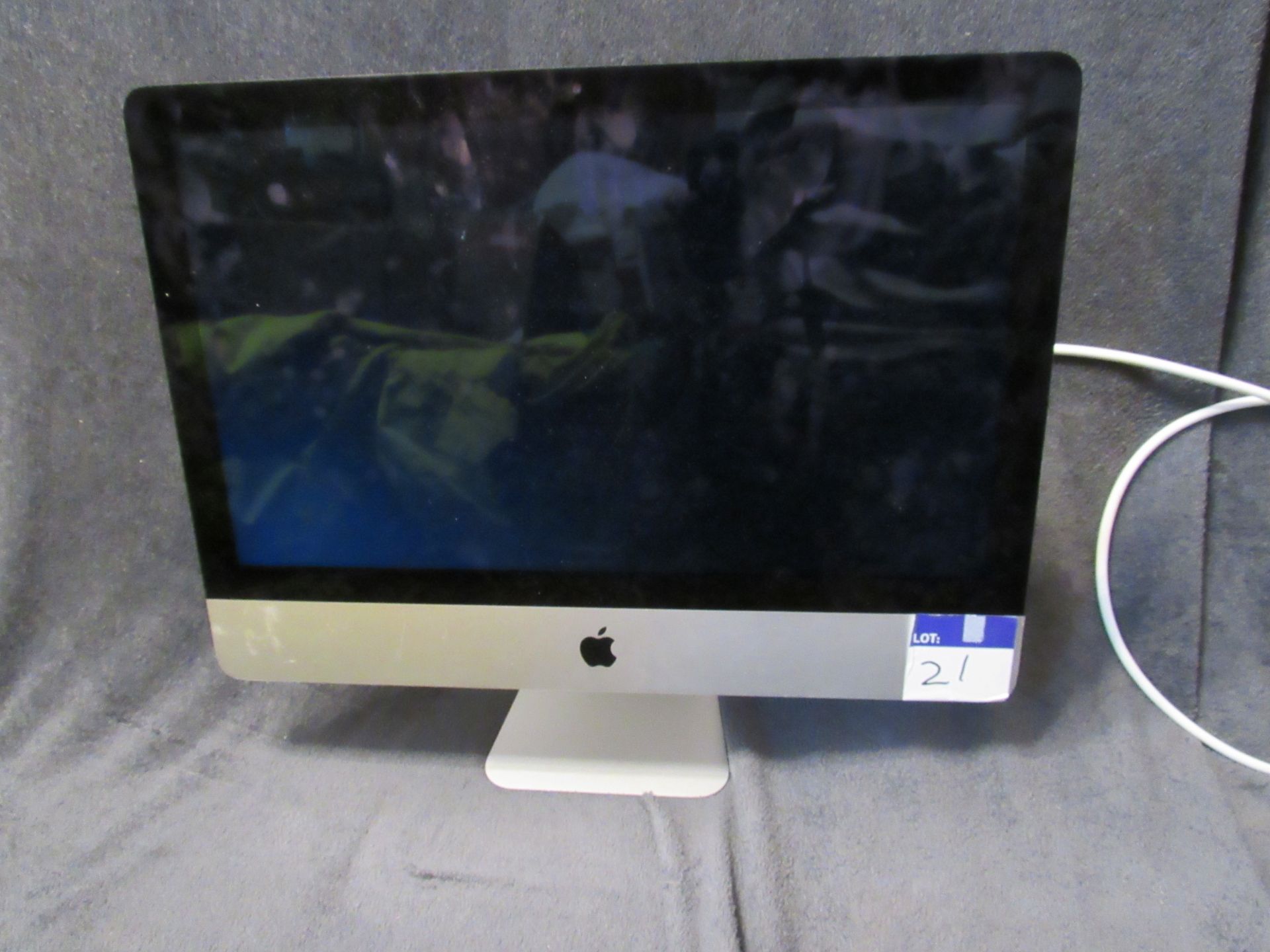 Apple iMac A1418, 21.5-Inch "Core i5" 2.3 (Mid-2017) 2.3 GHz Core i5 (I5-7360U) S/N C02VKBYRH7JY, - Image 3 of 5