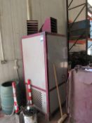 Kerosene burning space heater with small rack moun