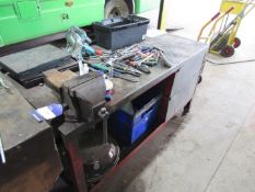 Steel workbench with vice