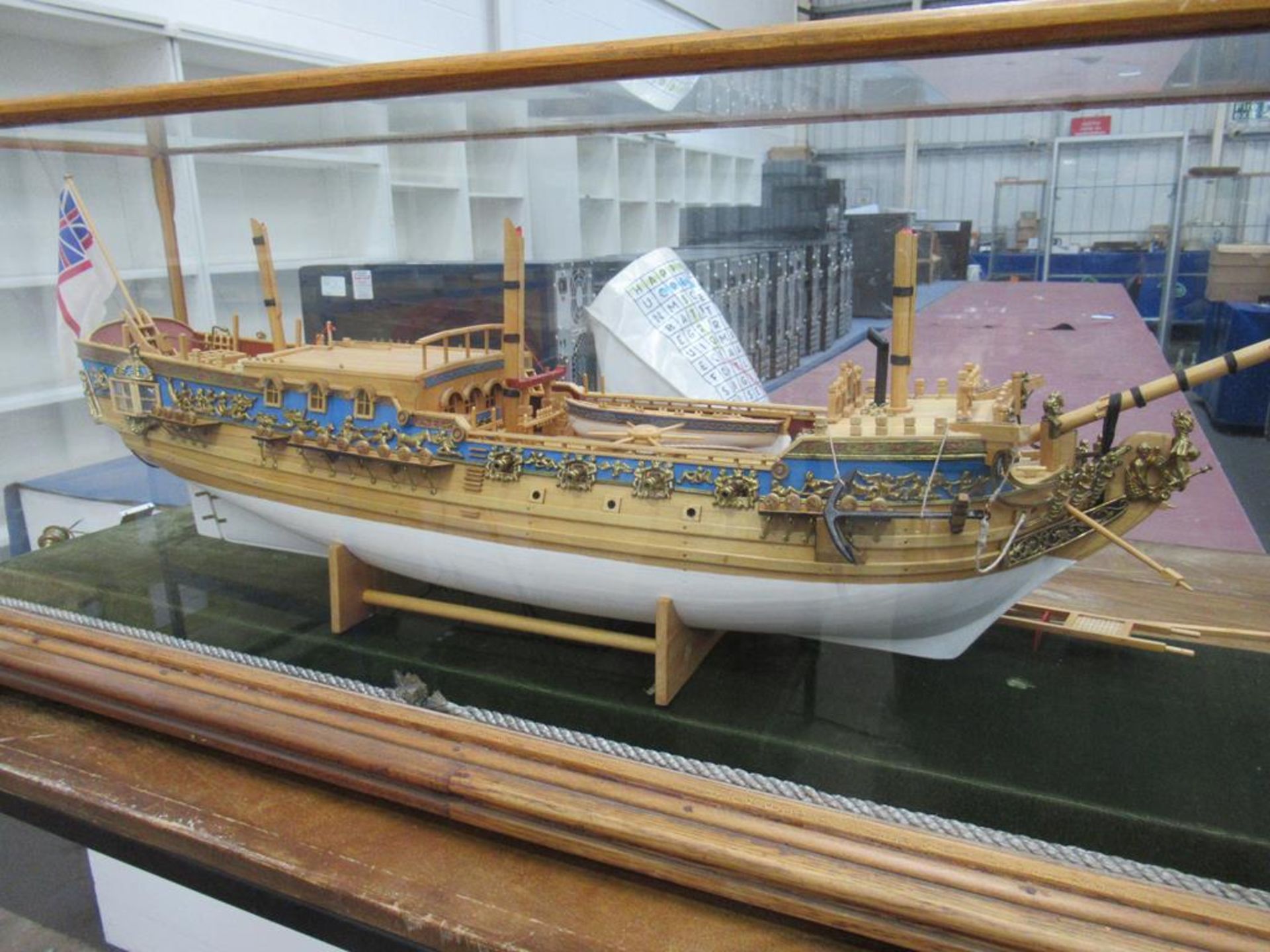 Royal Caroline Model Boat in Glass Cabinet - Image 3 of 12