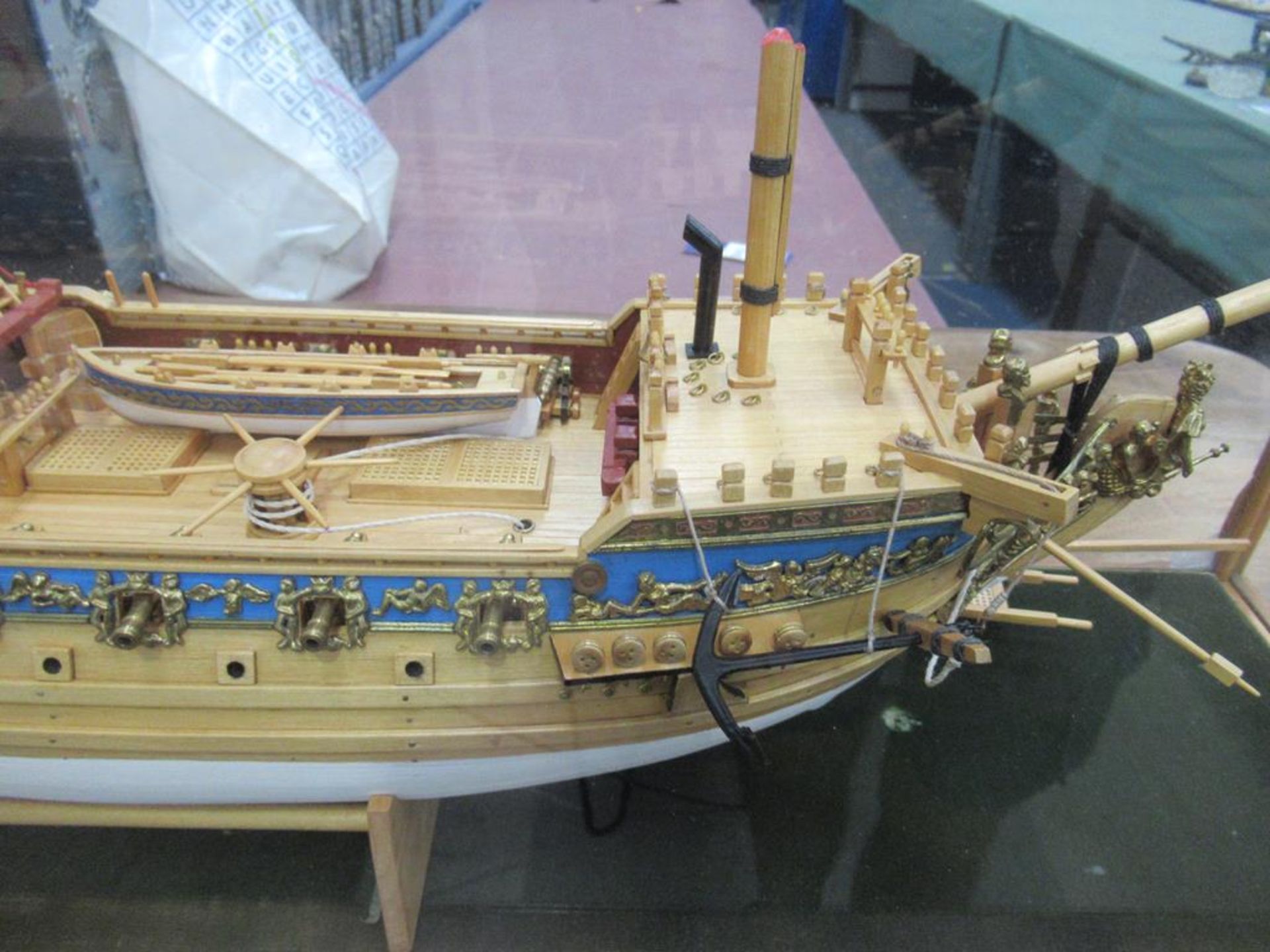 Royal Caroline Model Boat in Glass Cabinet - Image 4 of 12