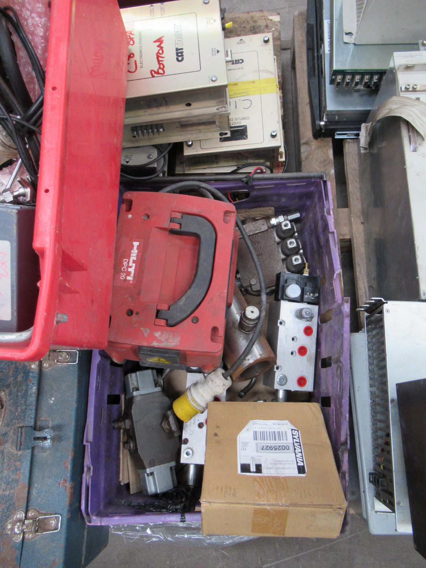 A pallet of various electrical items, tool boxes and contents etc. Please note this lot has a lift o - Image 2 of 5