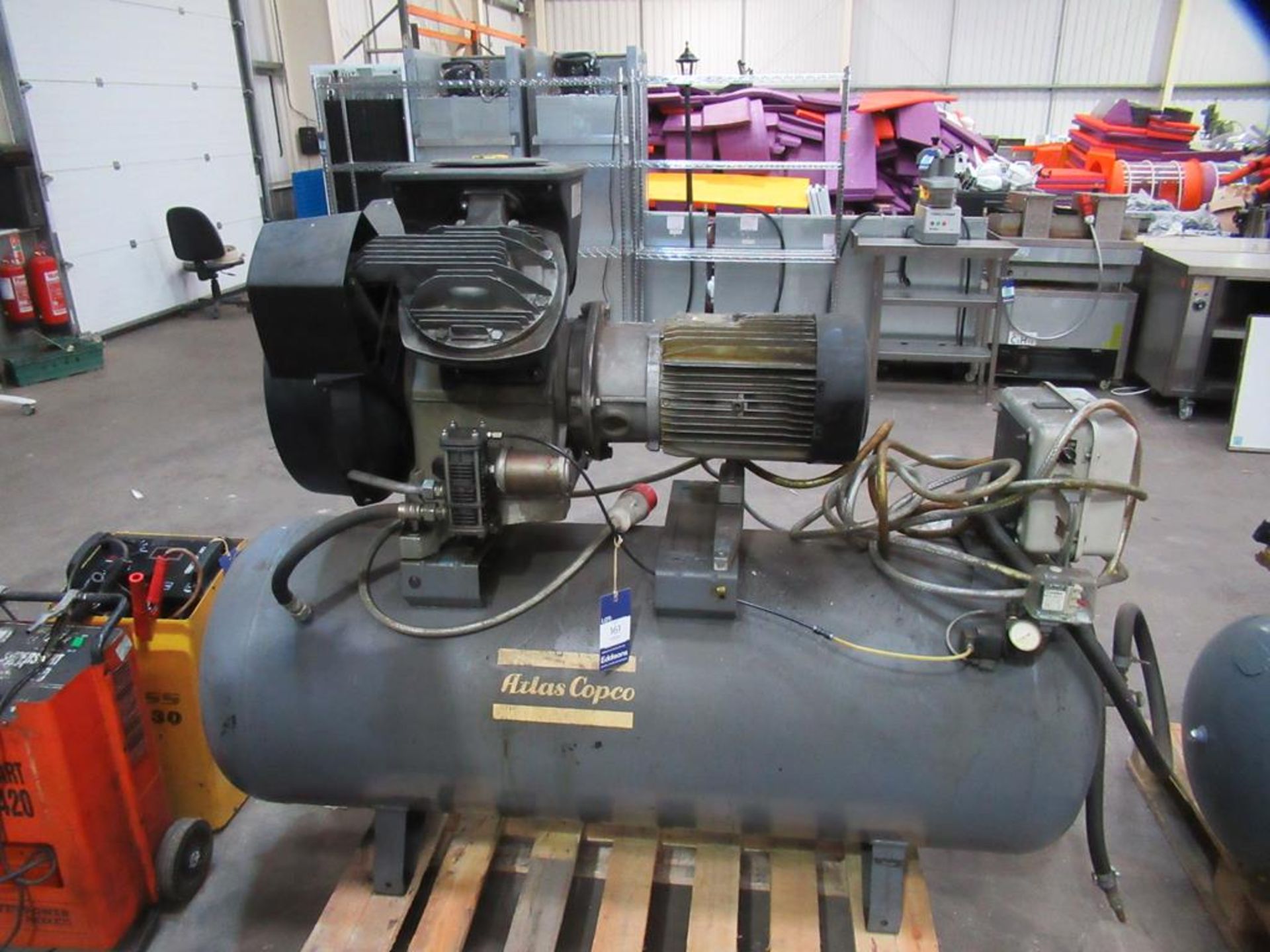 Atlas Copco LE9UV Compressor and Air Receiver