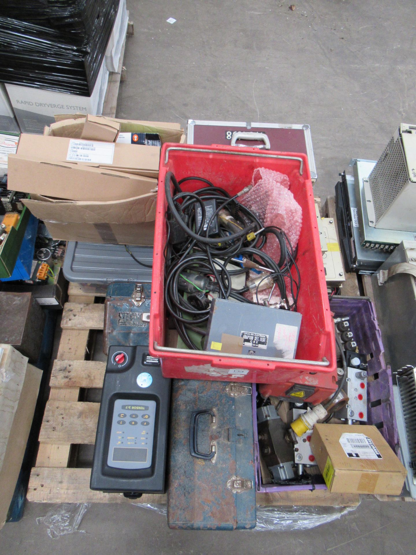 A pallet of various electrical items, tool boxes and contents etc. Please note this lot has a lift o