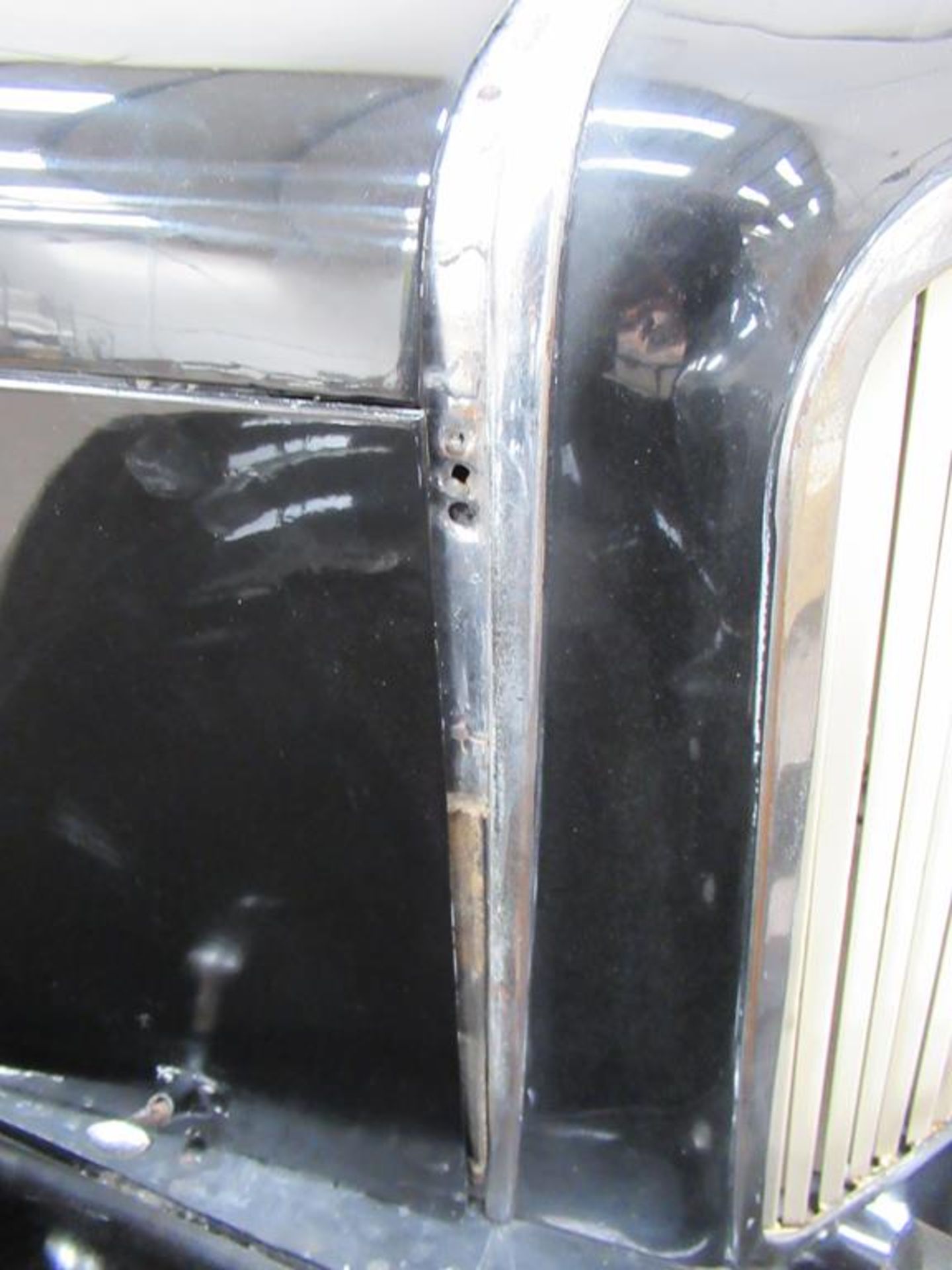 A 1932 Armstrong Siddeley Saloon Car - Image 37 of 37