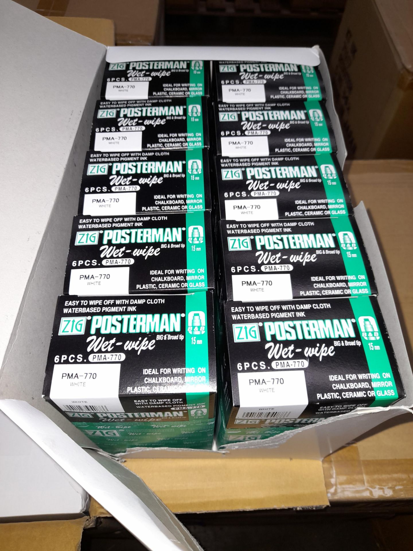 1 x Box of Kuretake Zig Posterman Wet-Wipe white P - Image 4 of 6