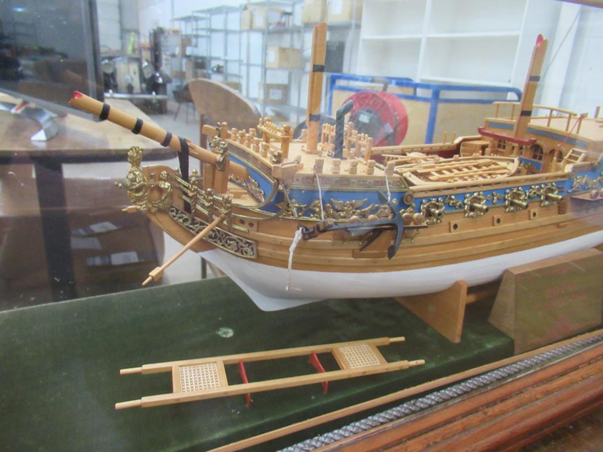 Royal Caroline Model Boat in Glass Cabinet - Image 10 of 12