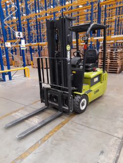 Short Notice Sale  of Late Model Forklift Trucks, Electric Pallet Trucks and Warehouse Equipment