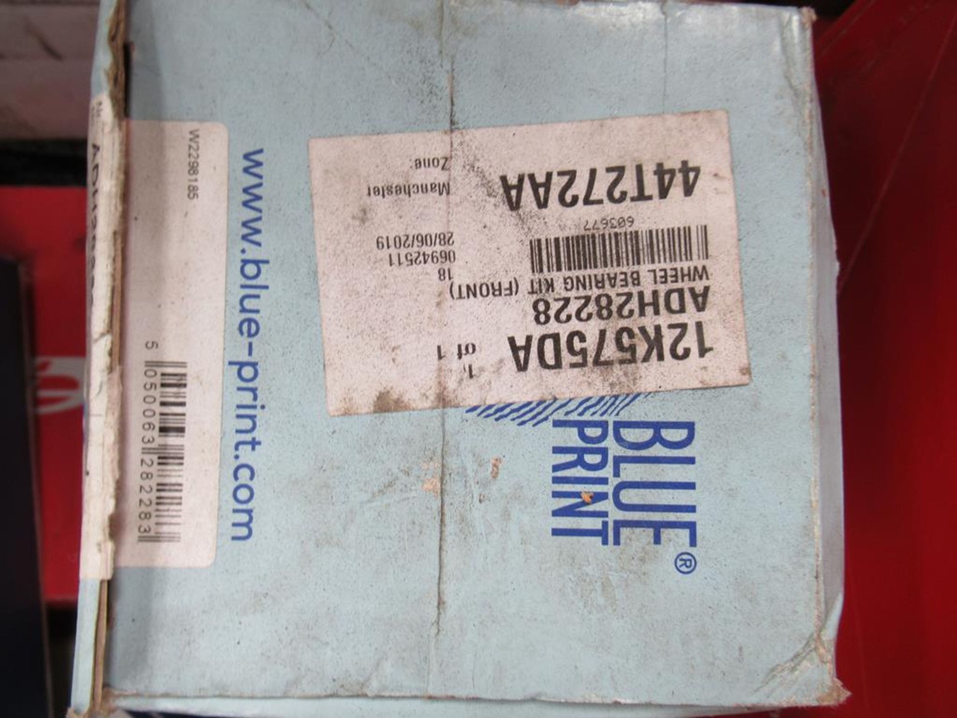 Pallet of Assorted Automotive Vehicle Parts - Mostly for Honda Civic - including bushes, oil filters - Image 6 of 6