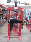 Clarke Strongarm AHP15 Hydraulic Press