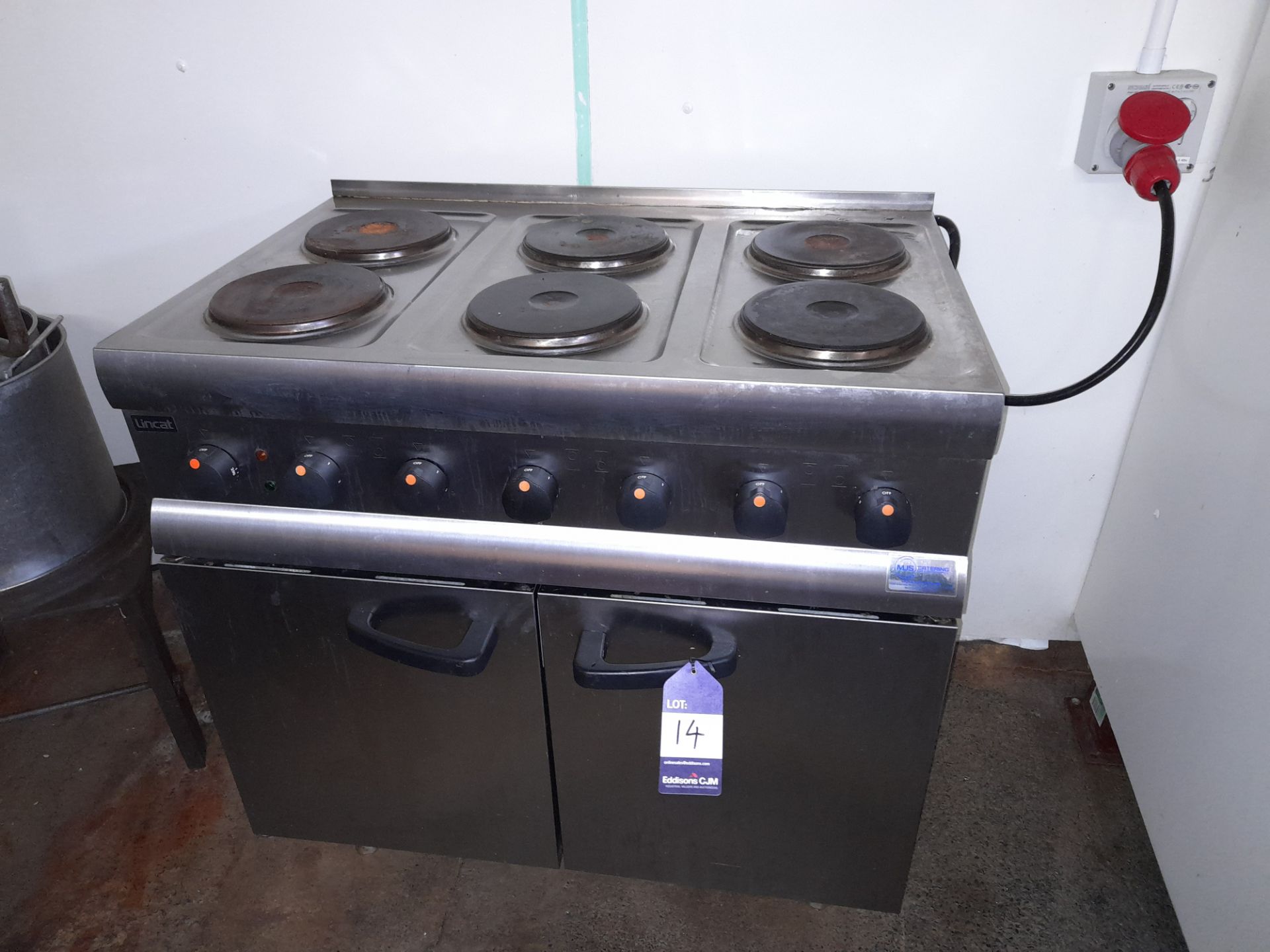 Lincat 6 hob electric cooker/oven, 3 phase