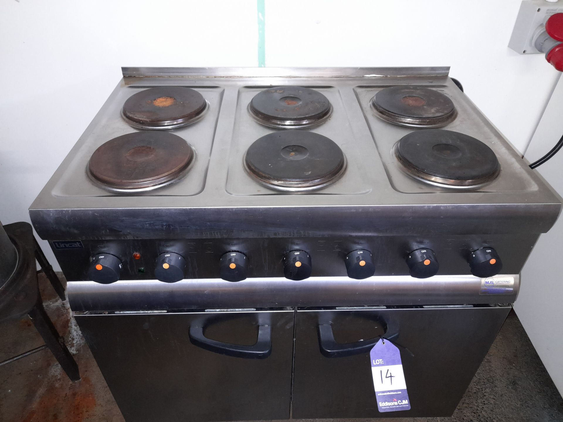 Lincat 6 hob electric cooker/oven, 3 phase - Image 2 of 3