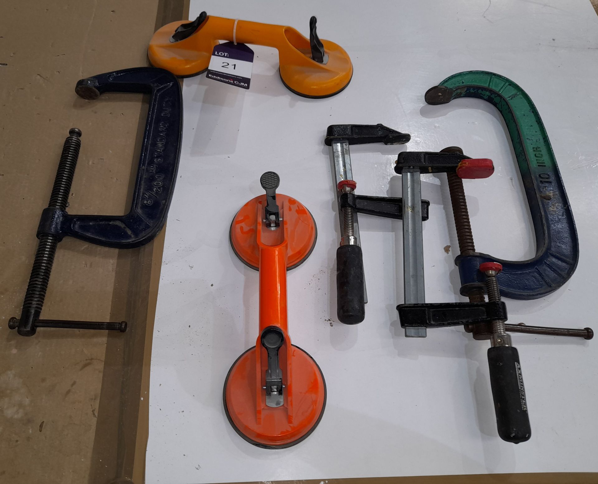 2 x Veribor glass lifters and 4 x various clamps