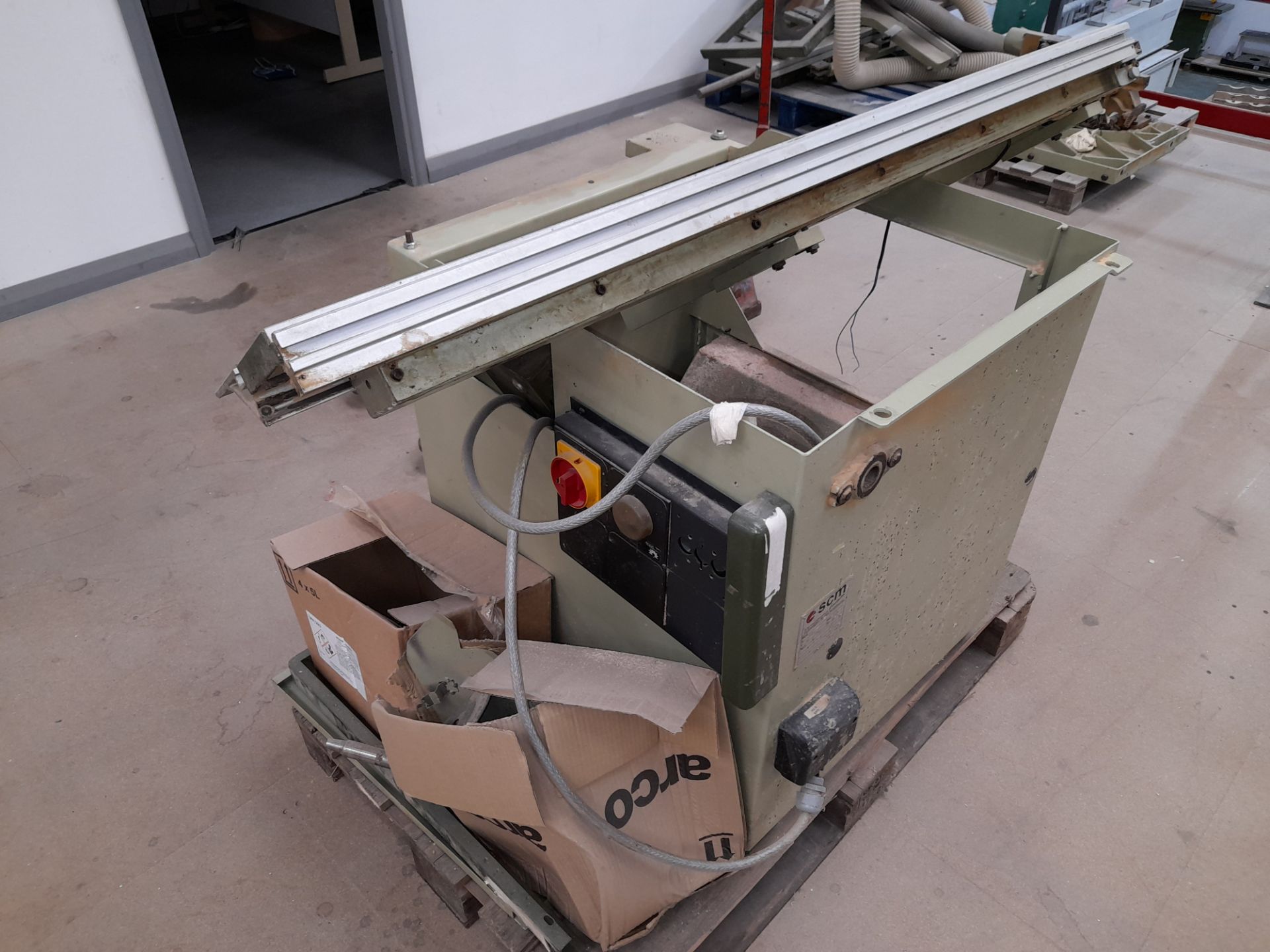 SCM SI12 SW table saw, Serial Number AB 39870, Ref - Image 2 of 4