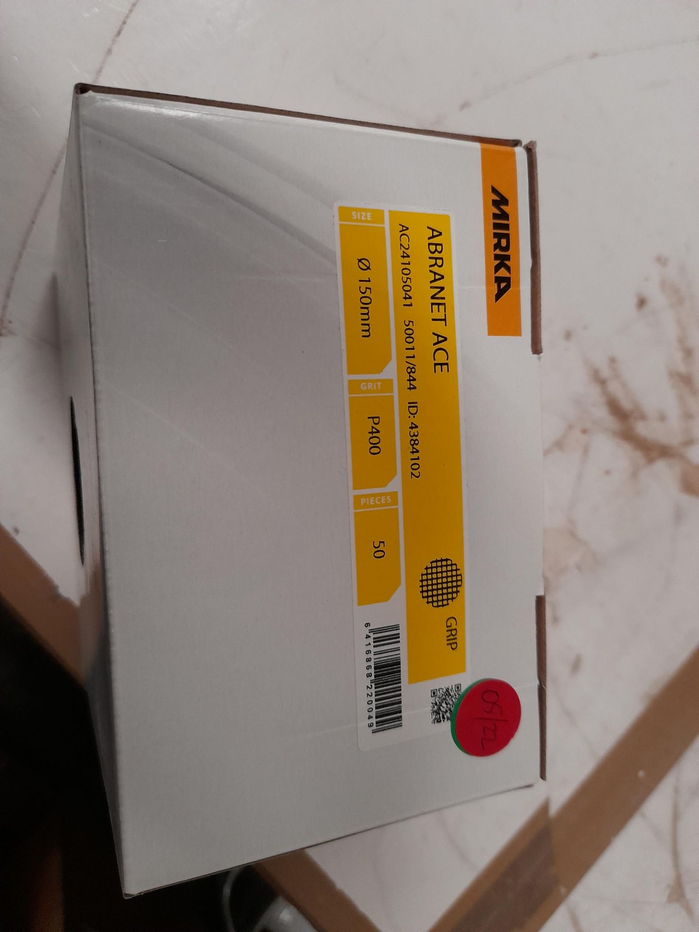 Box containing various Mirka sanding discs - Image 3 of 6