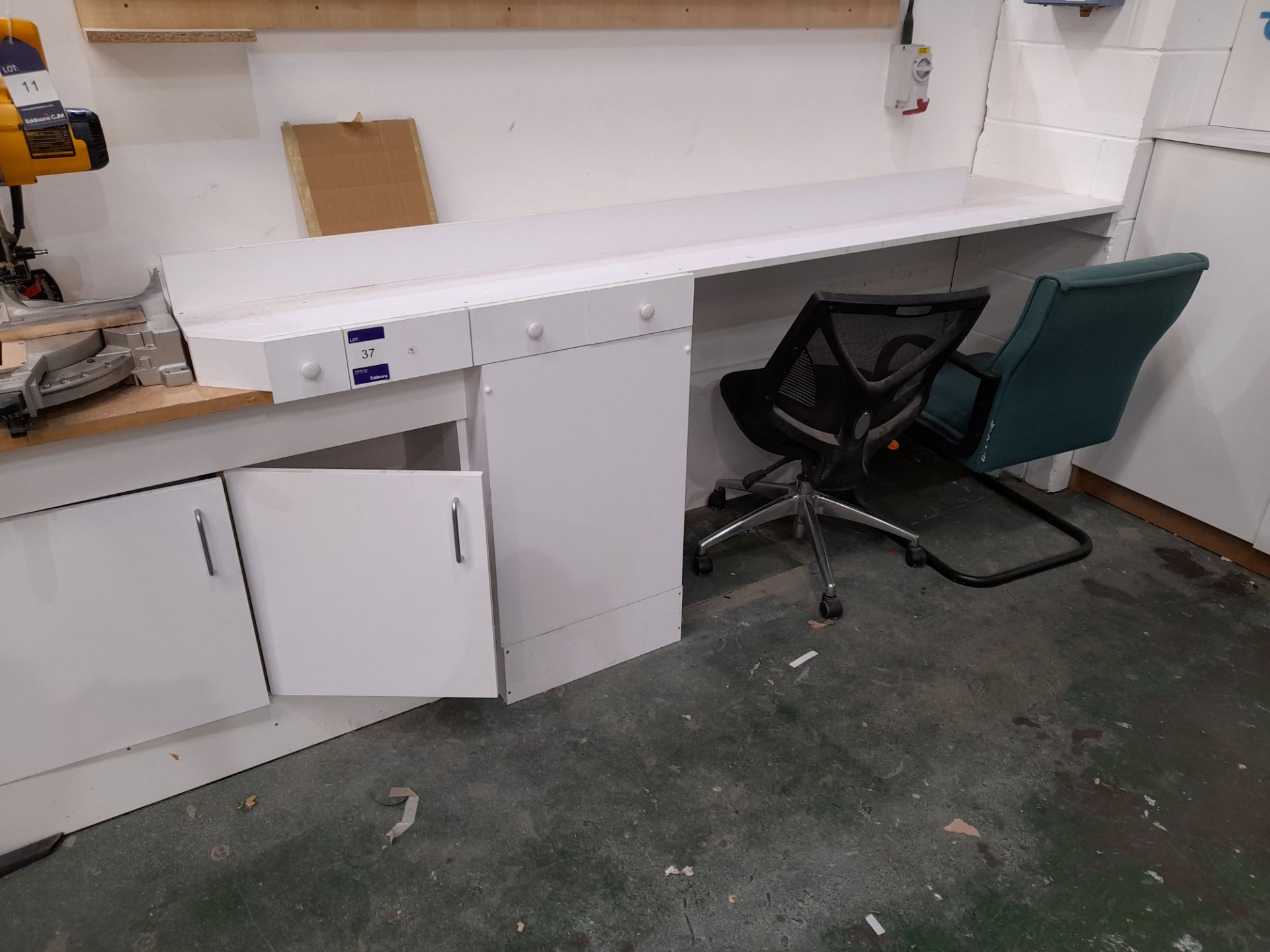 Fitted workbench with various drawers and cupboard - Image 2 of 2