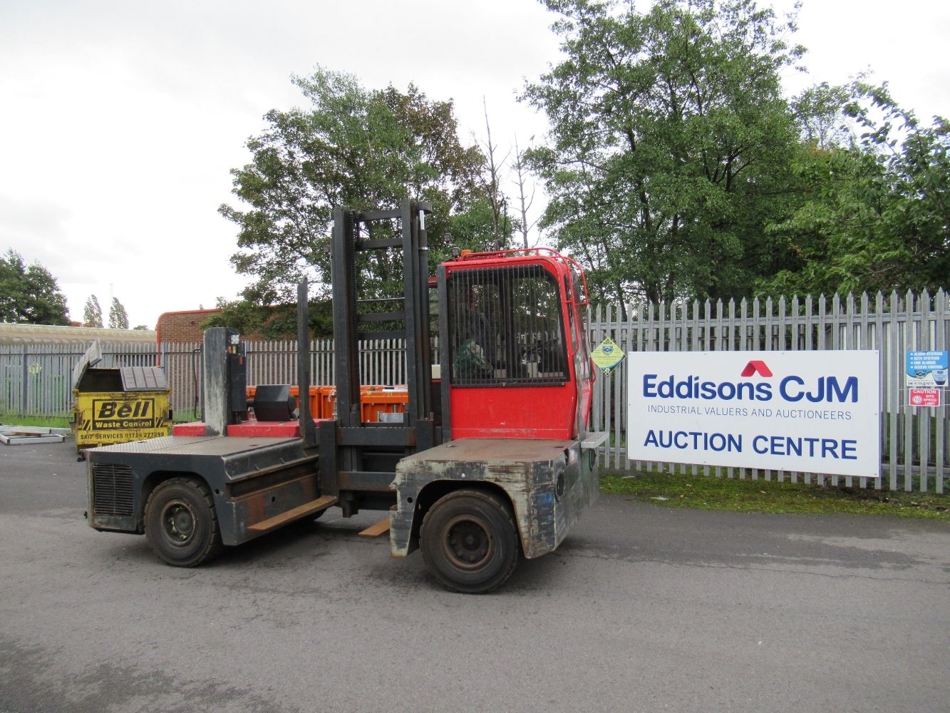 Sale of Valmar Sideloaders, Excavators, Grabs and General Industrial Equipment from completed site projects