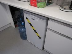 Fridgemaster undercounter fridge and microwave
