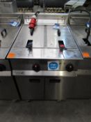 Lincat Opus 800 Electric Double Well Mobile Floor Standing Fryer 3ph.