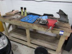 Timber workbench with vice