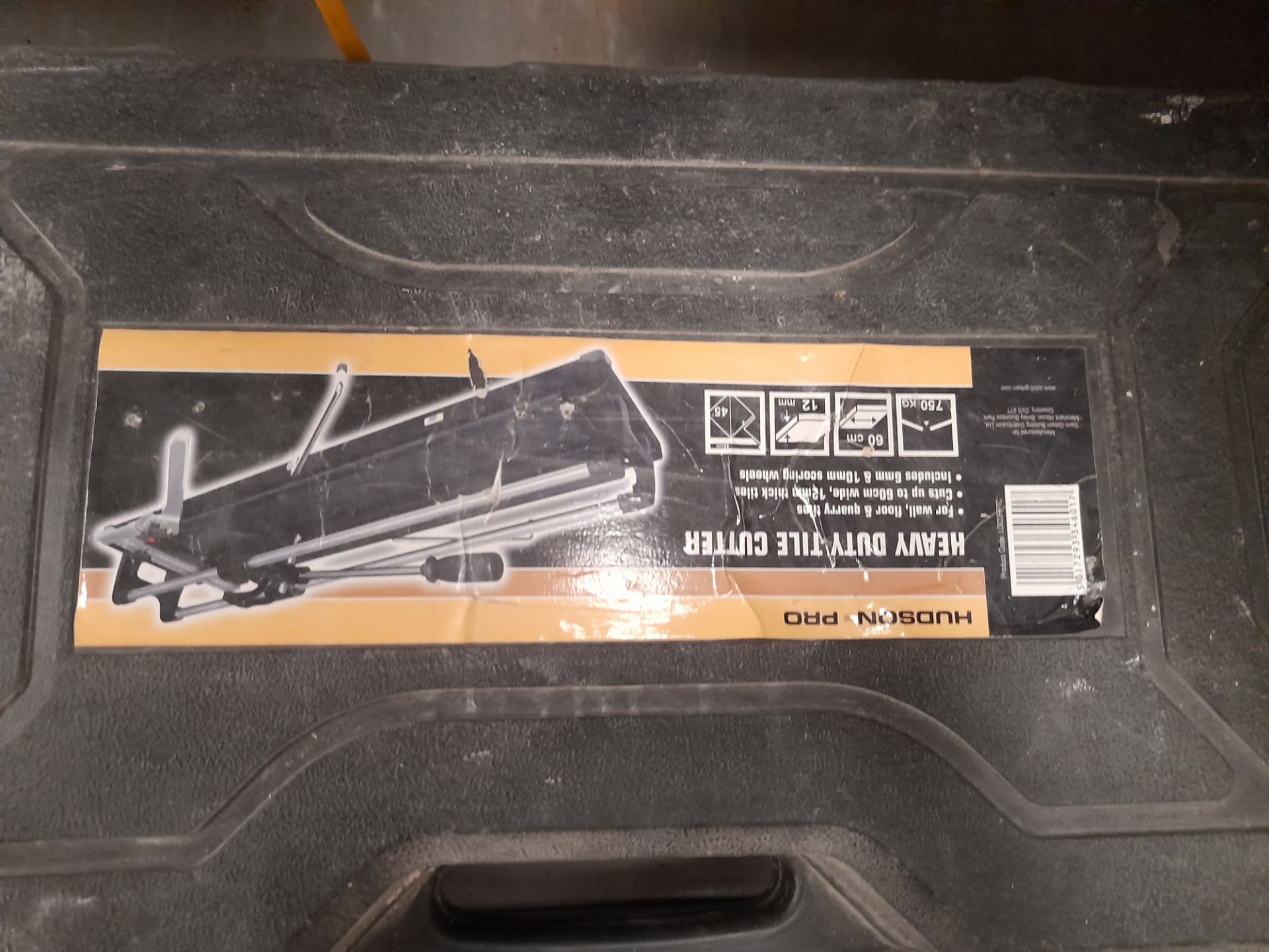 Hudson Pro heavy duty tile cutter and 1 x standard tile cutter - Image 2 of 3