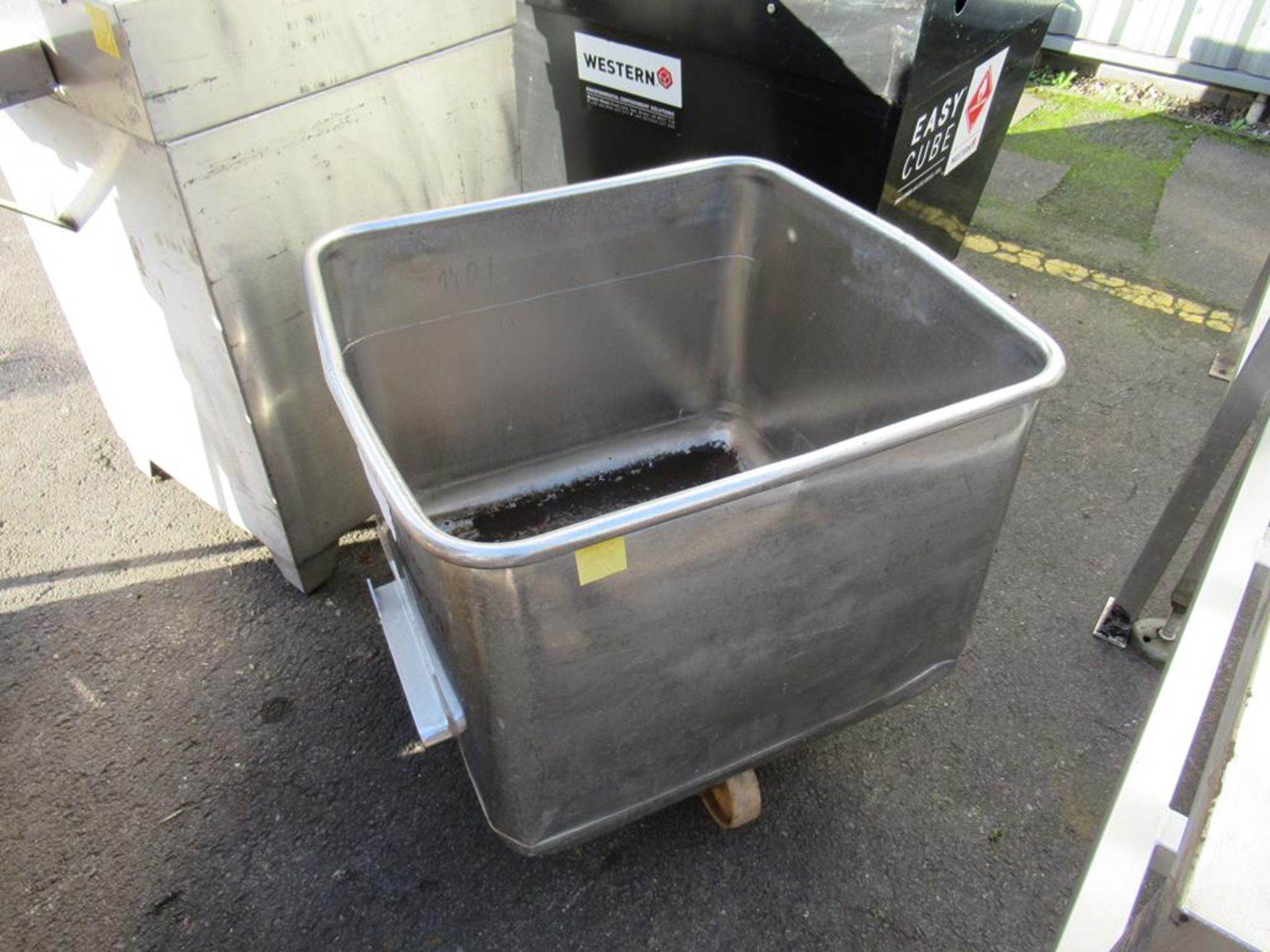 A S/Steel Wheeled Bin