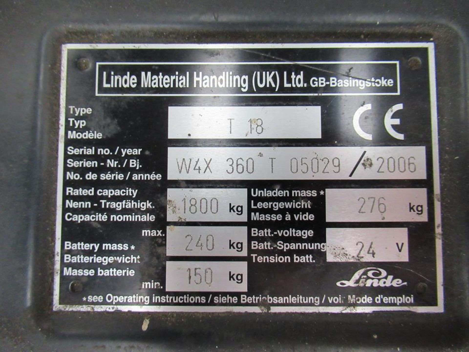 A Linde T-18 Electric Pallet Truck. Rated Capacity 1800Kg. - Image 3 of 8