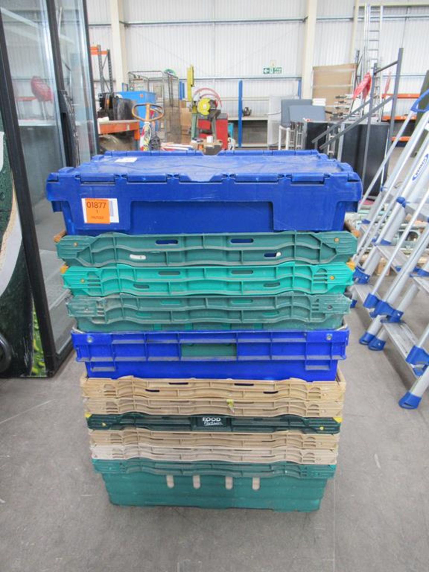 A Qty of Various Plastic Trays