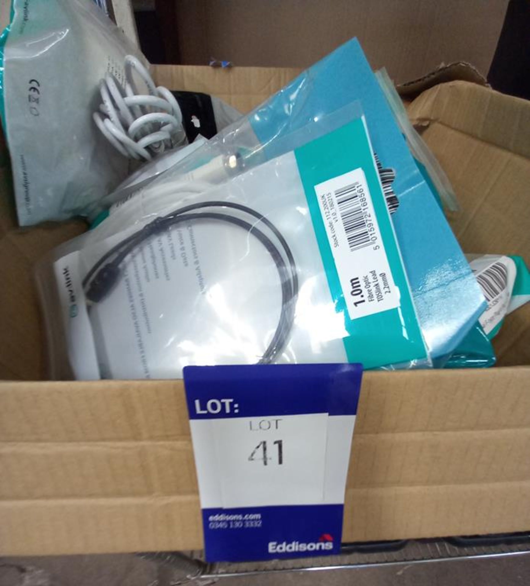 2x Quantity of various AV cables to box and Quantity of various AV Connectors to 2 boxes - Image 12 of 18
