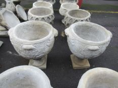 2x 2 handled planters