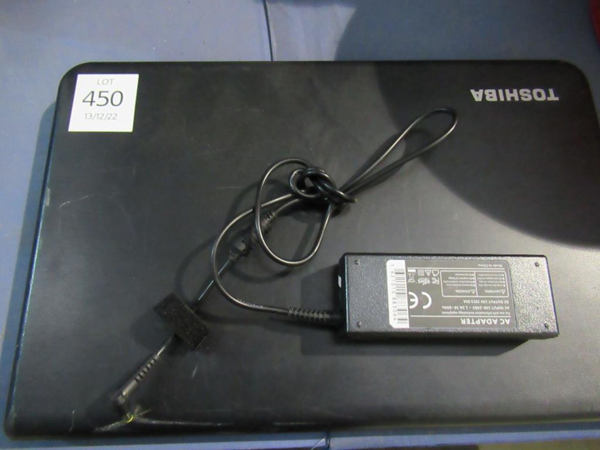 A Toshiba Satalite Laptop, Intel Pentium Inside (no hard drives) - Image 4 of 5