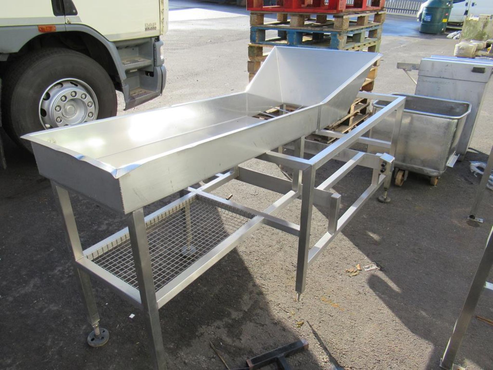 A S/Steel Sorting Chute - Image 3 of 5