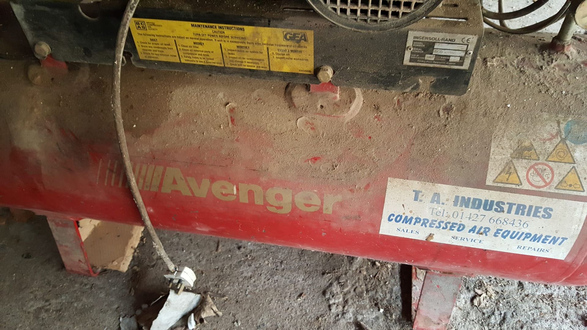 Avenger/Ingersoll Rand 240V Compressor - Image 4 of 4