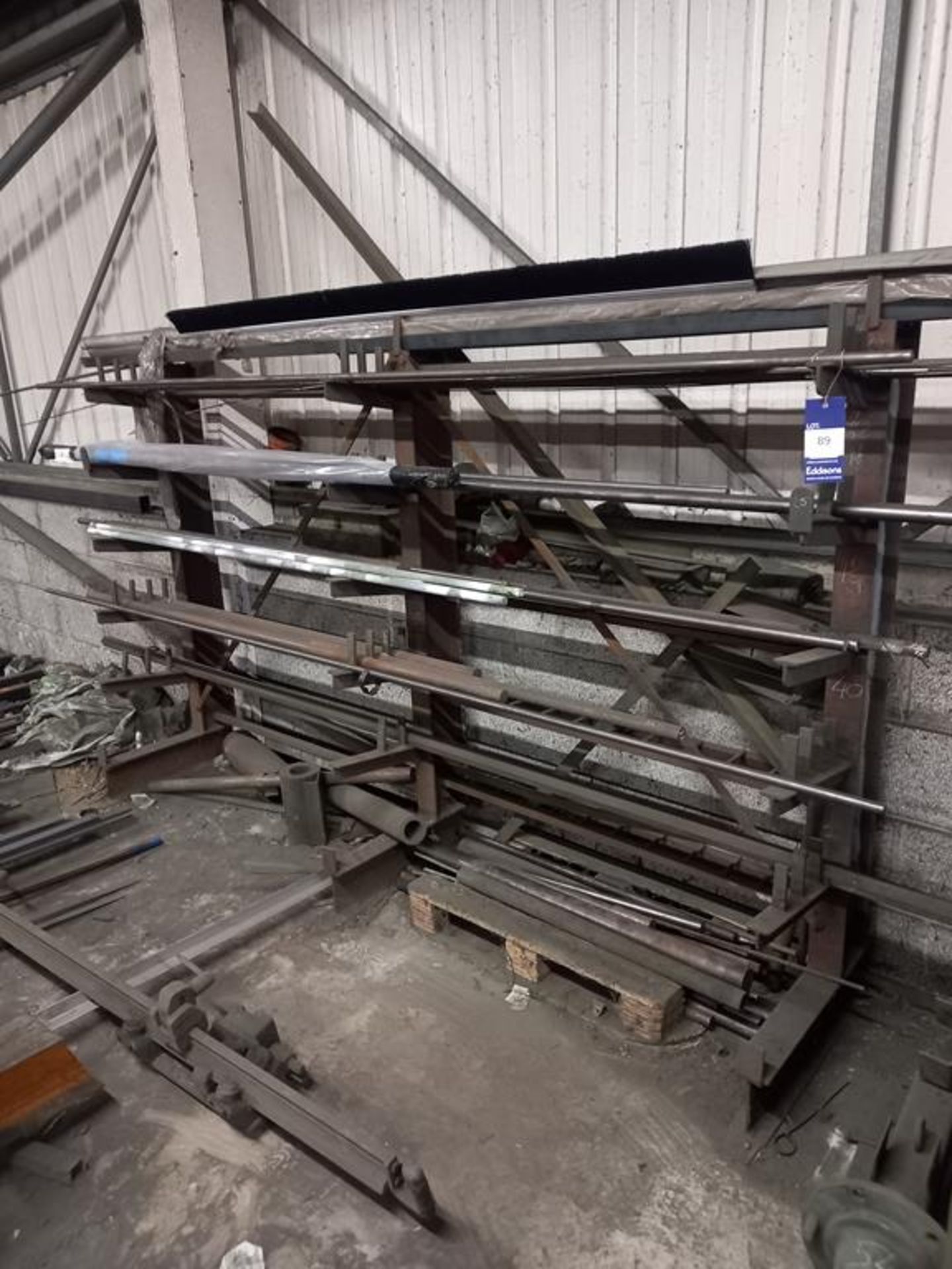 Cantilever Steel Storage Rack & Contents - mostly round bar