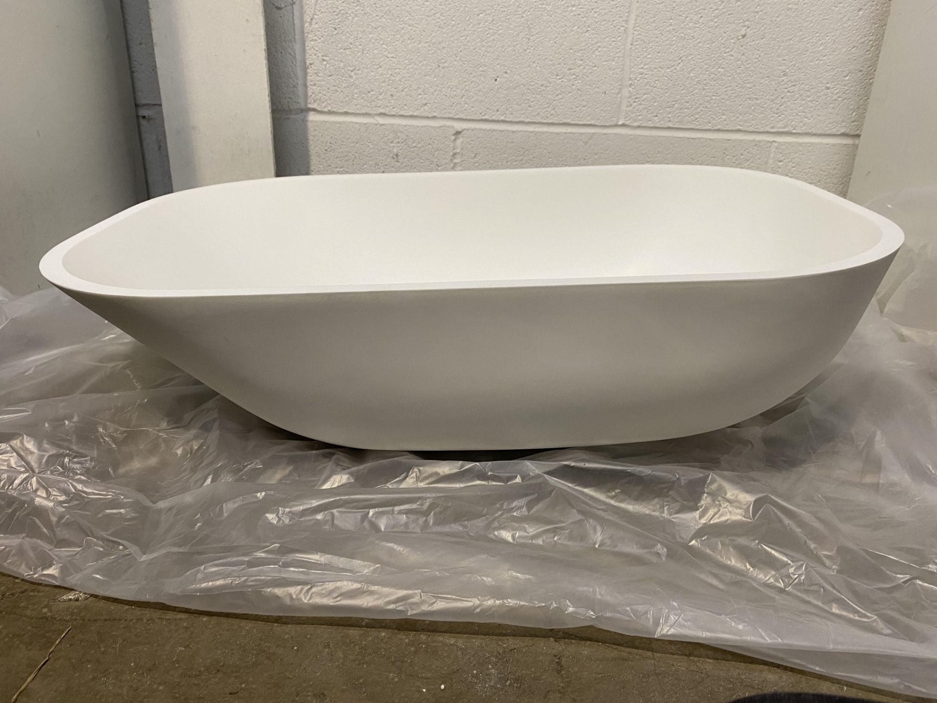 Pure Acrylic Solid Surface Bathtub - Image 2 of 4