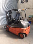 Linde E25/02 2500kg Electric Forklift Truck, serial number G1X336W00666 (2008) with Curtis