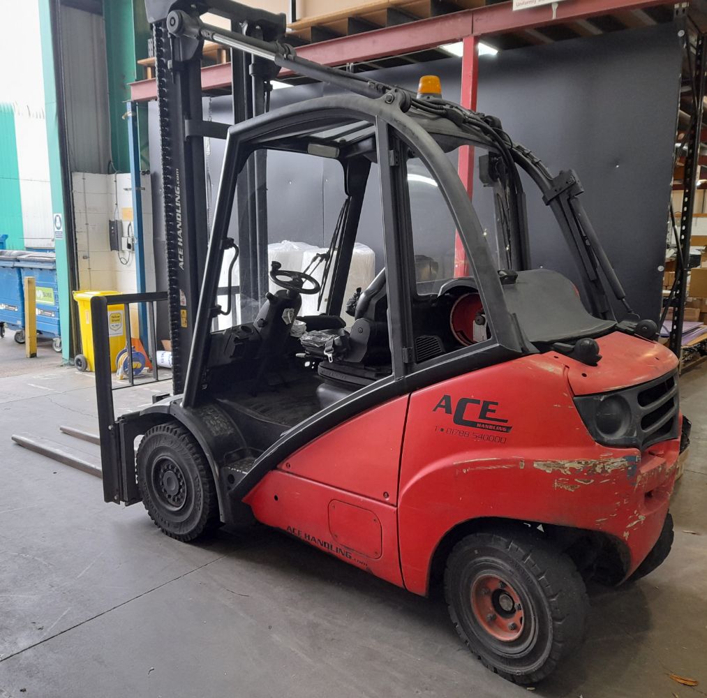 Forklift Trucks and Pallet Trucks