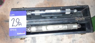 Set of 2 : machine levelling gauges in box