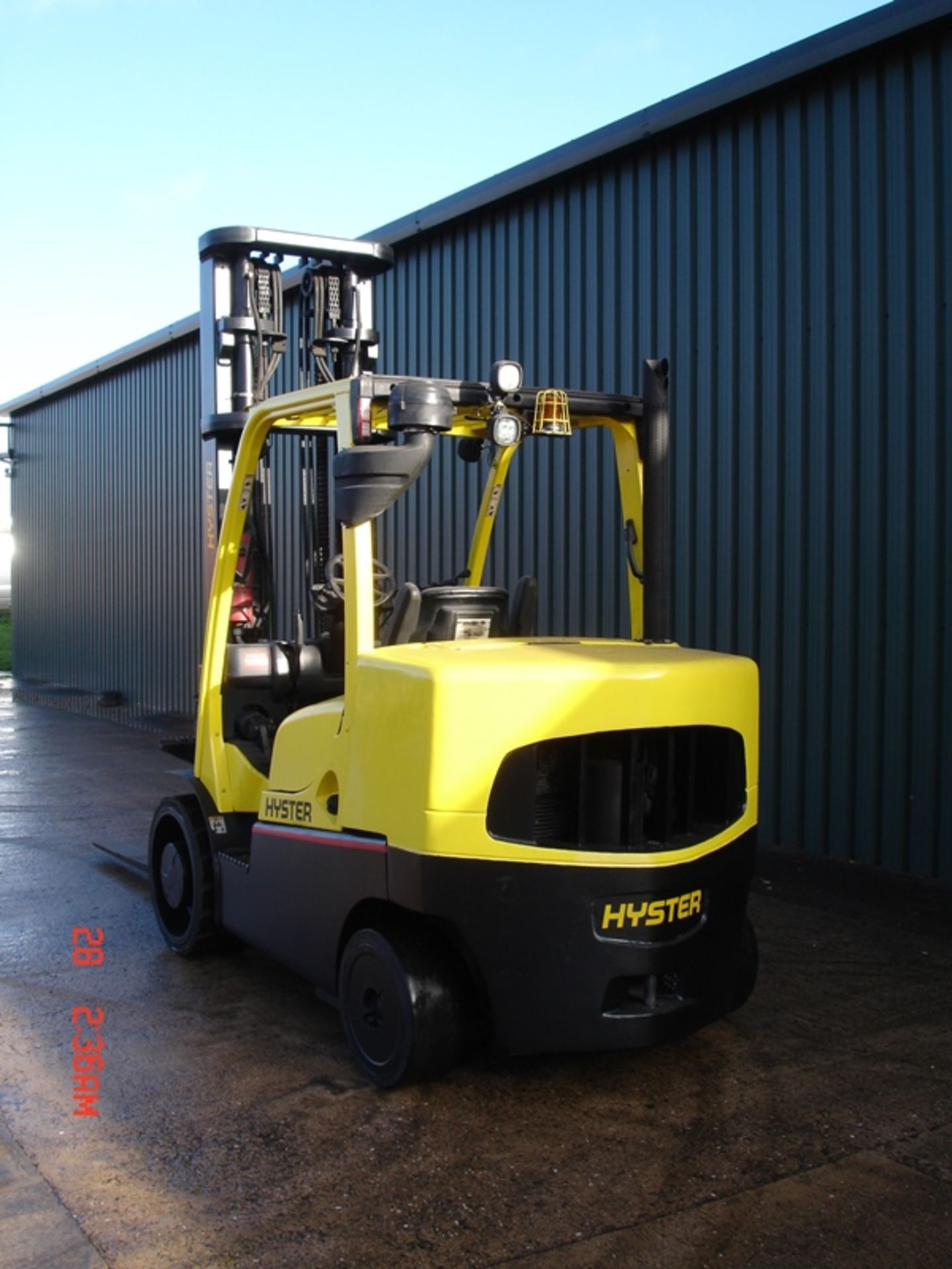 HYSTER COMPACT 7 TON FORKLIFT - Image 2 of 7