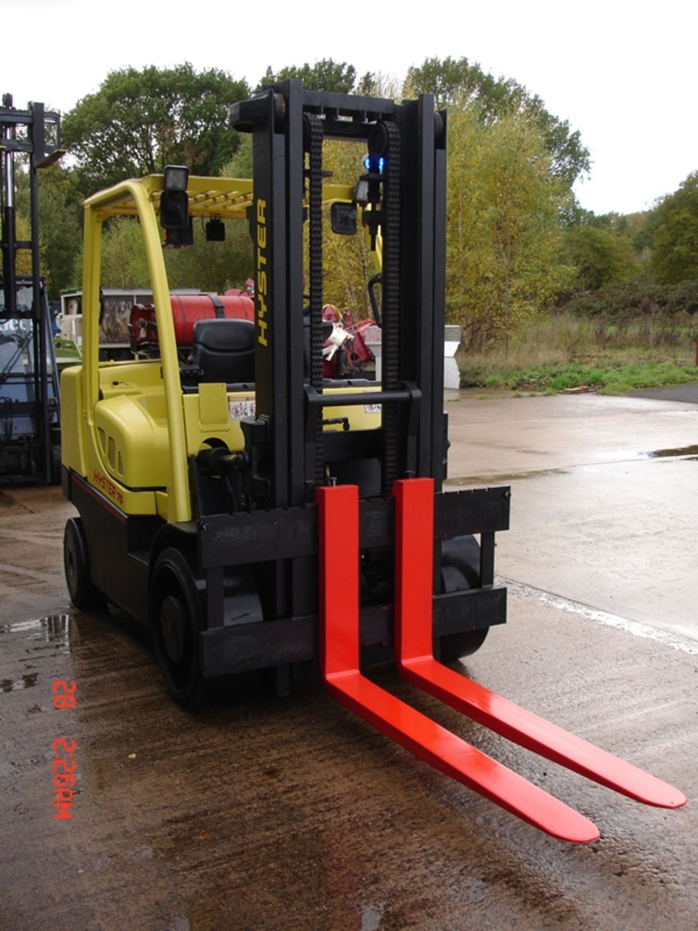 HYSTER COMPACT 7 TON FORKLIFT - Image 4 of 7