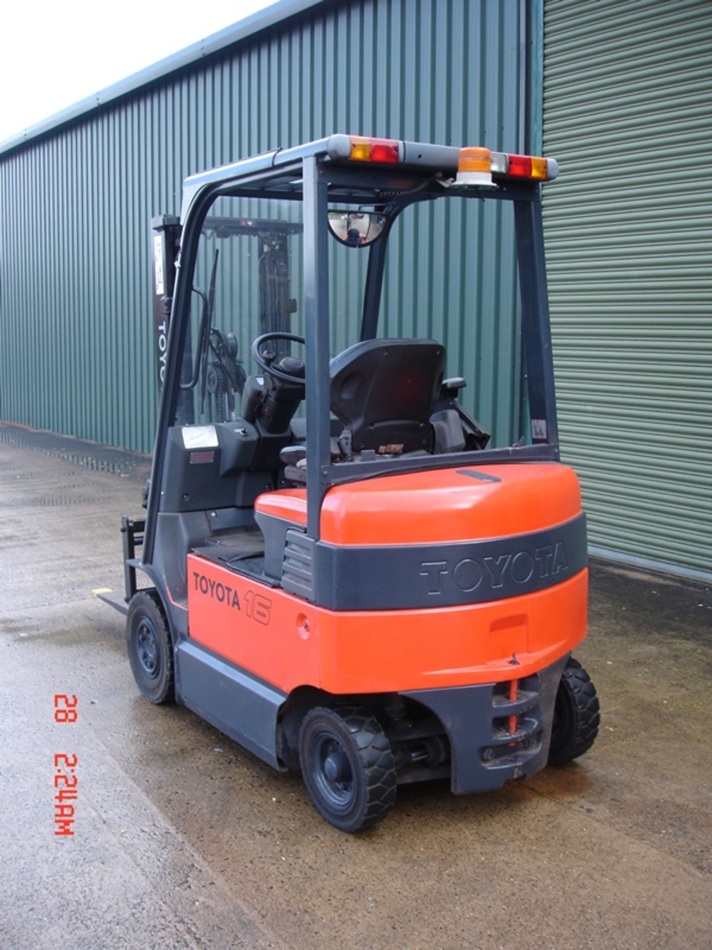 TOYOTA 1.6 TON FORKLIFT - Image 2 of 7