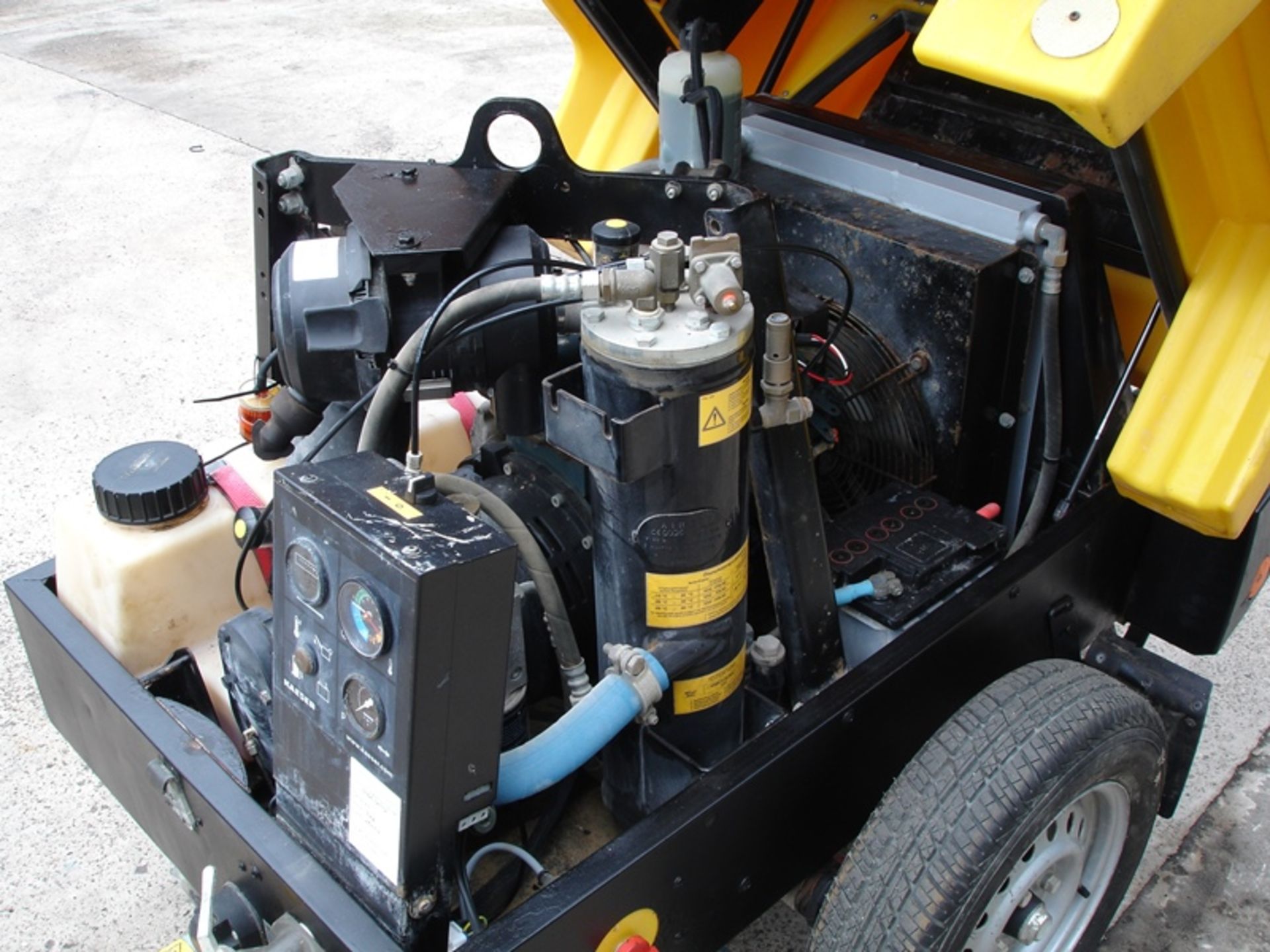 KAESER FAST TOW AIR COMPRESSOR - Image 5 of 5