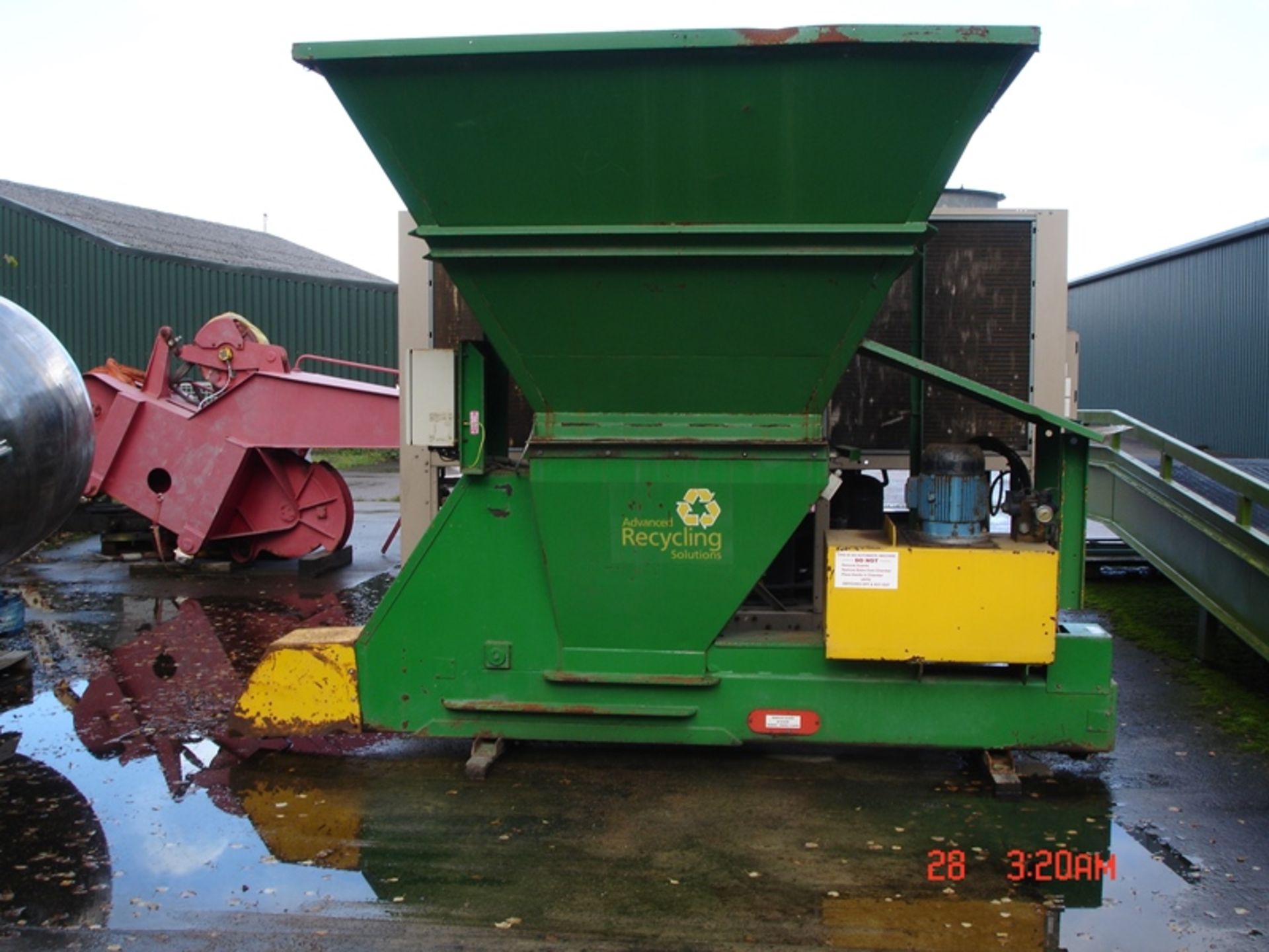CHS ENGINEERING COMMERCIAL CAN BALING MACHINE