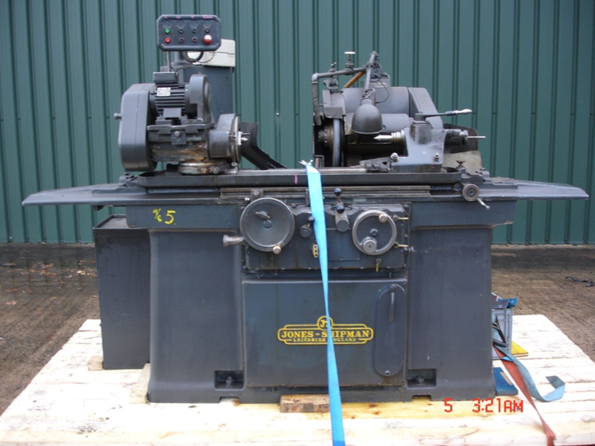 JONES & SHIPMAN CYLINDRICAL GRINDER